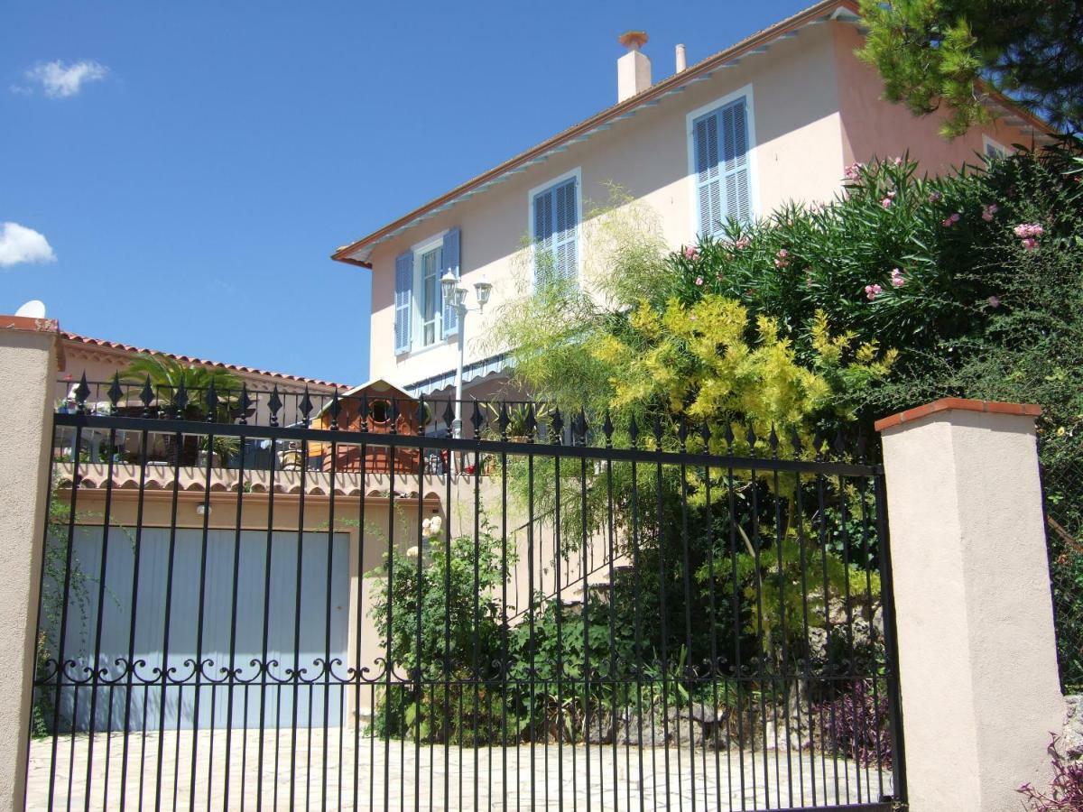 Studio Les Murs Vence Bagian luar foto